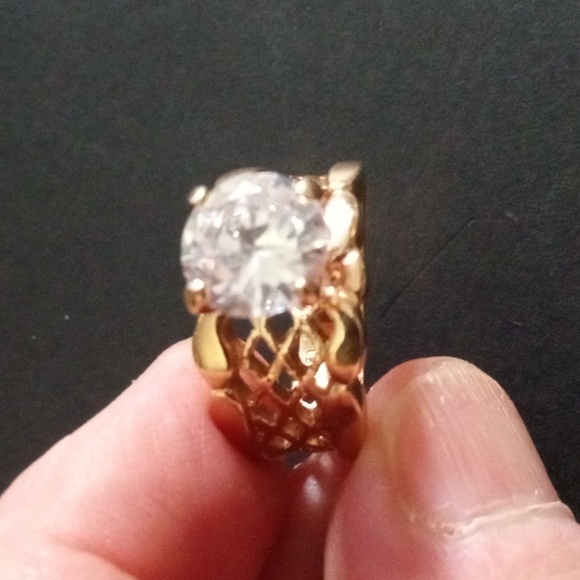Bold SE Gold Plated CZ Ring sz 7 - Picture 3 of 5